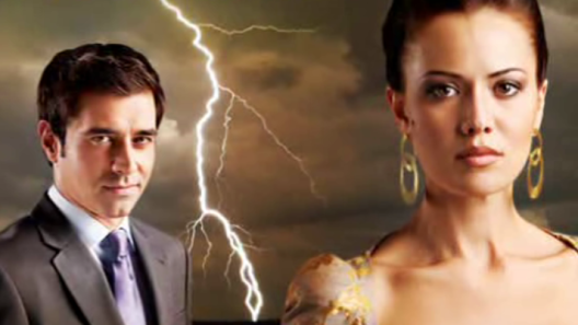 مسلسل ظلال الماضي الحلقة 13 مدبلجة